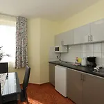 Nova شقة فندقية 4*