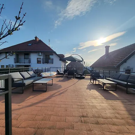 アパートホテル Nova 3*