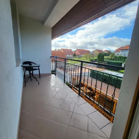 Apart Otel Nova *