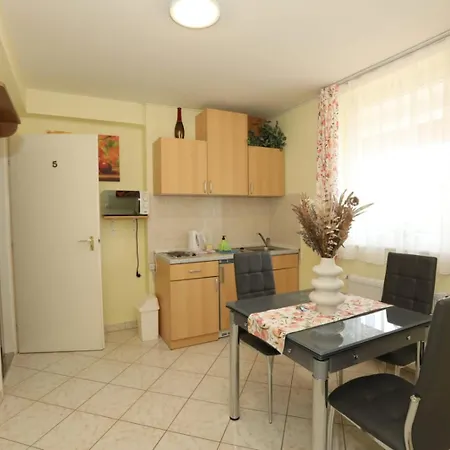 Apart Otel Nova