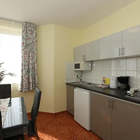 Nova Aparthotel 4*