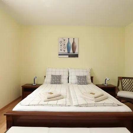 Nova ヘーヴィーズ