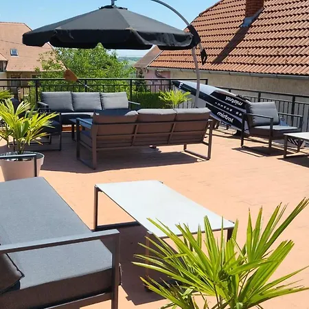 Nova アパートホテル