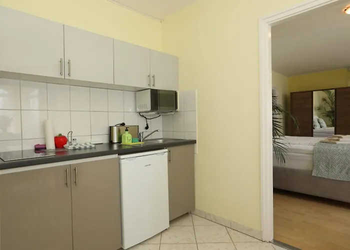 Nova 3* ヘーヴィーズ